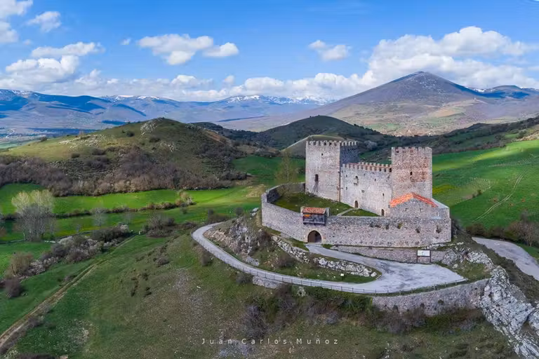 castillo de argueso en cantabria