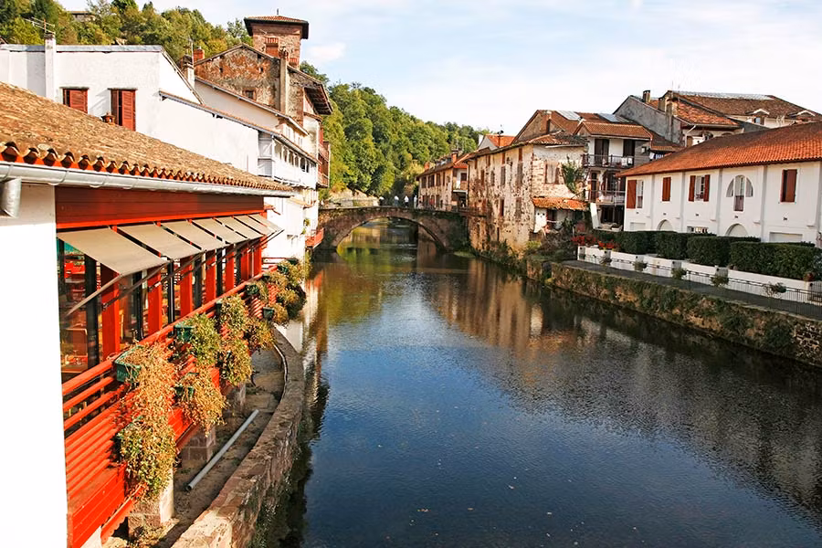 rio en San Juan a Pie de Puerto