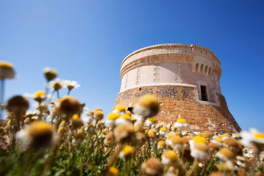 Descubre la sorprendente y variada arquitectura de Menorca