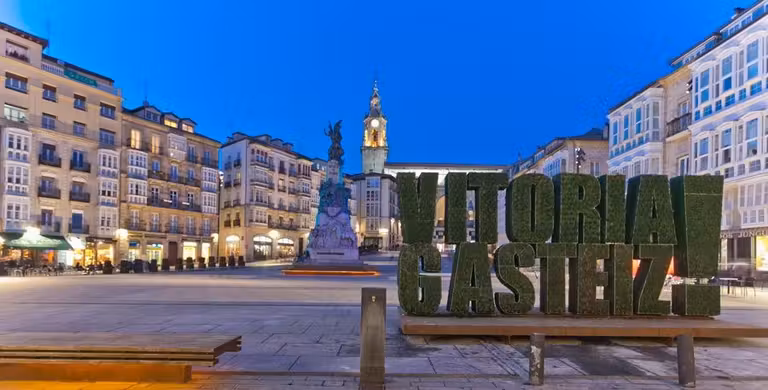 plaza virgen blanca vitoria