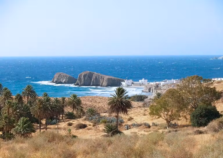 isleta del moro en almeria