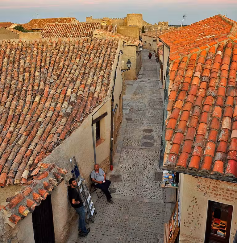 calles de uruena, villa del libro espana, excursion vallaodlid, pueblos bonitos