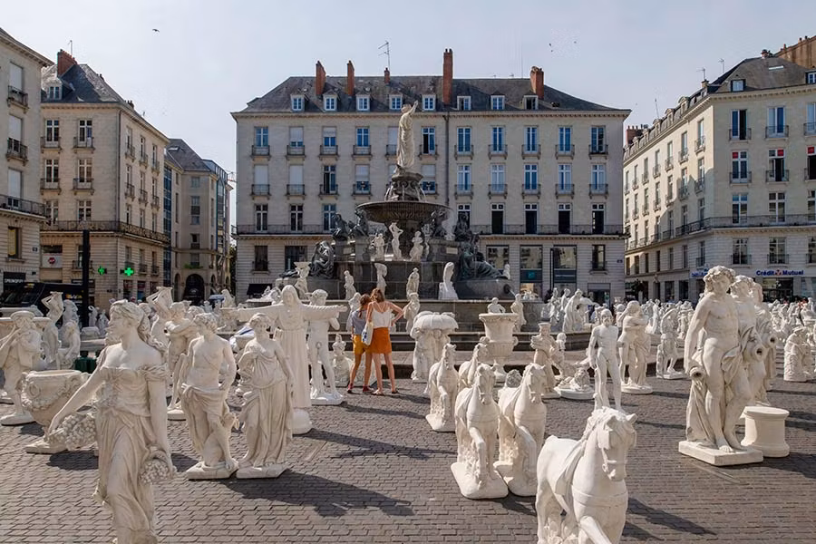 plaza real nantes, arte en nantes