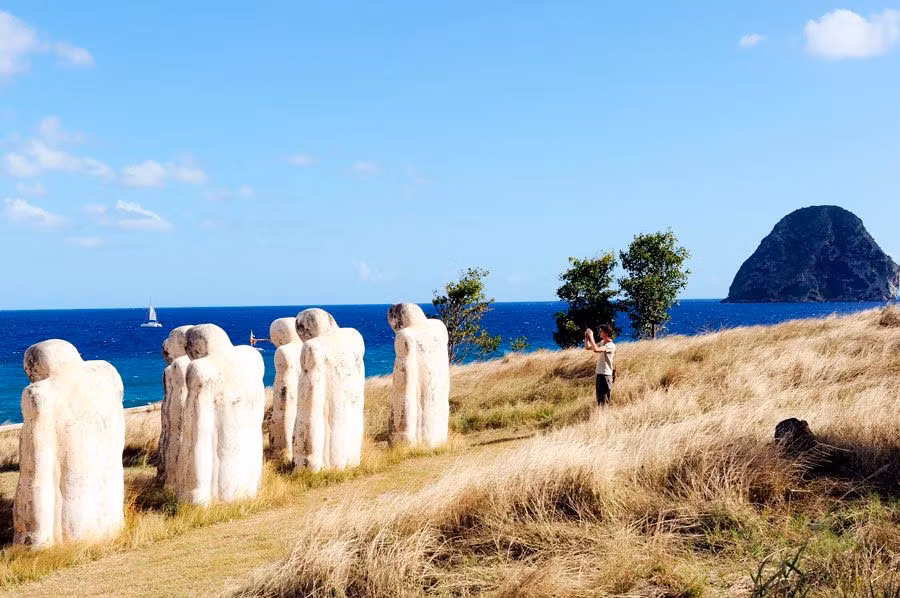 Esculturas en el Memorial a la Esclavitud.