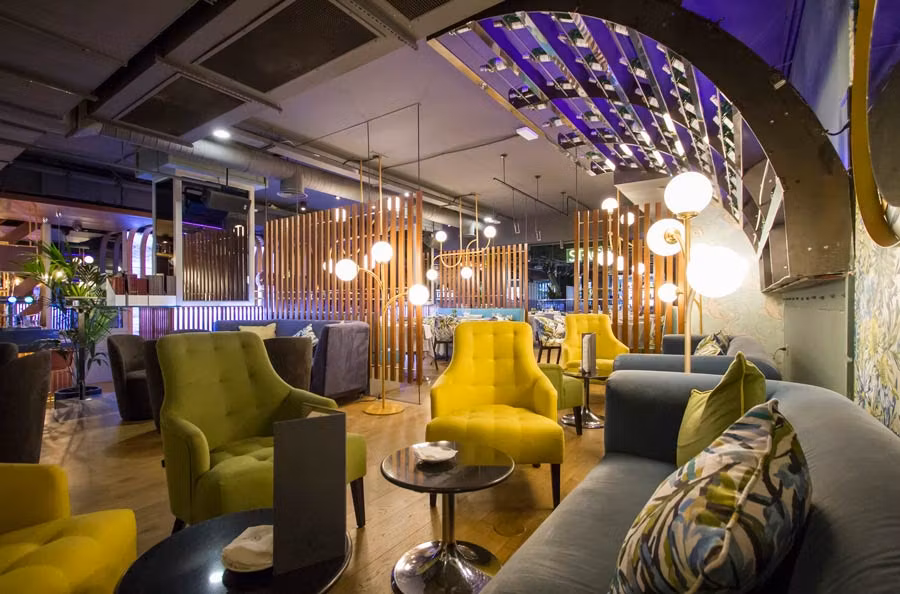 lounge restaurante pez fuego