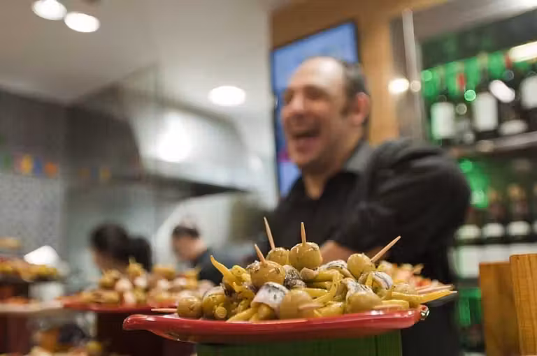 bares de pinchos en bilbao, donde comer en bilbao