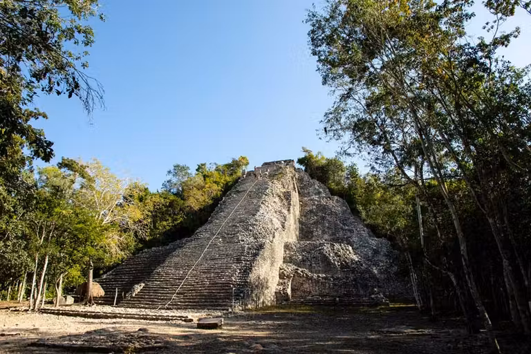 Yacimiento arqueológico de Cobá.