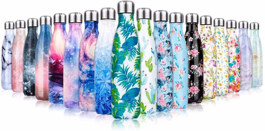 Las botellas térmicas mantiene el agua fría.