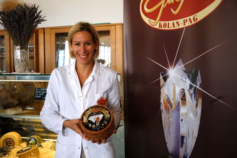 Propietaria de la Quesería GlIgora.