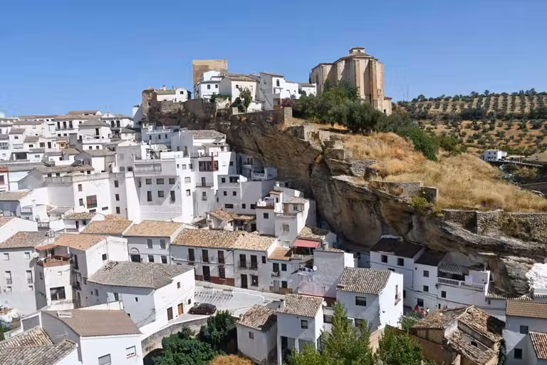 panorámica de Setenil de las Bodegas desde el mirador del Carmen