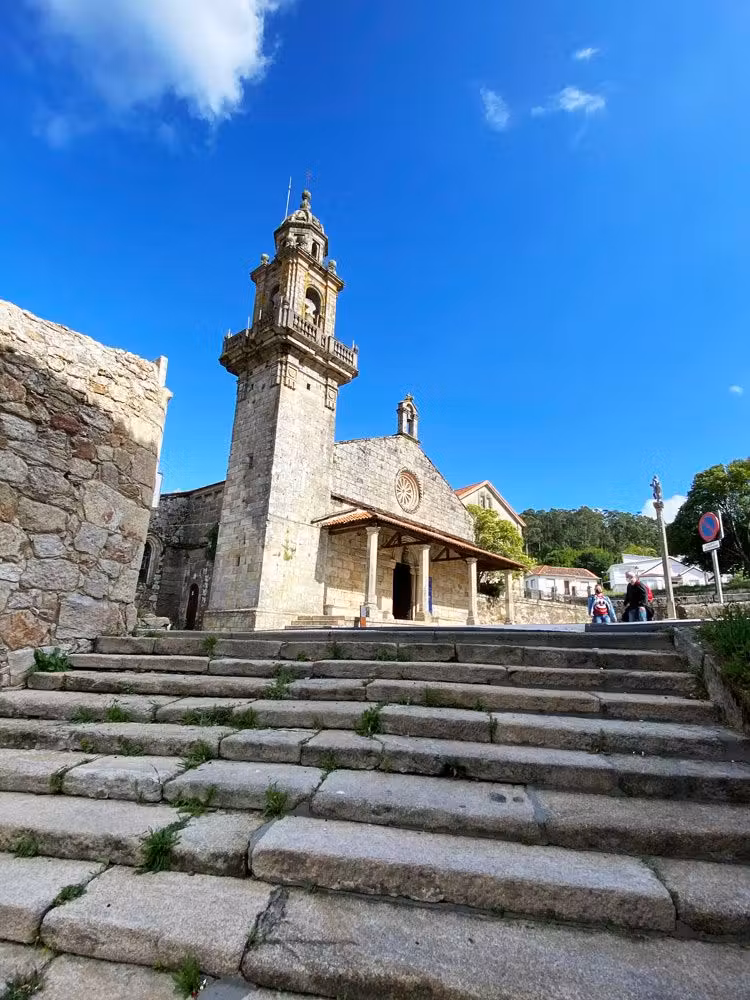 colegiata santa maria del campo muros galicia
