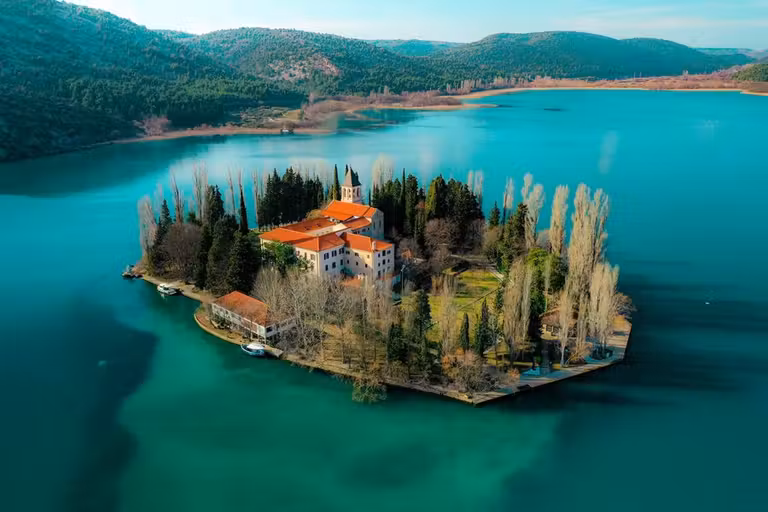 Isla en el lago Visovac.