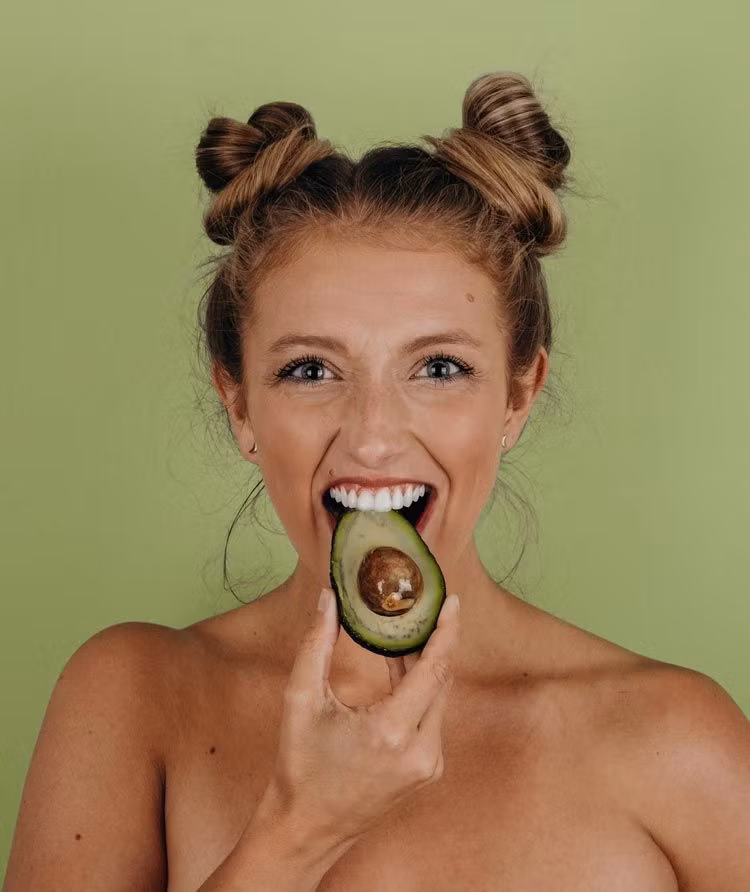 El aguacate proporciona grandes beneficios a la salud.