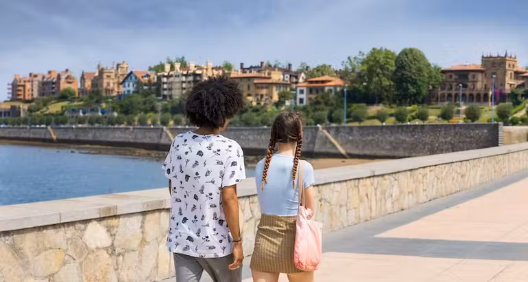 Paseo Muelle de las Arenas, un plan ideal para hacer con niños en Getxo