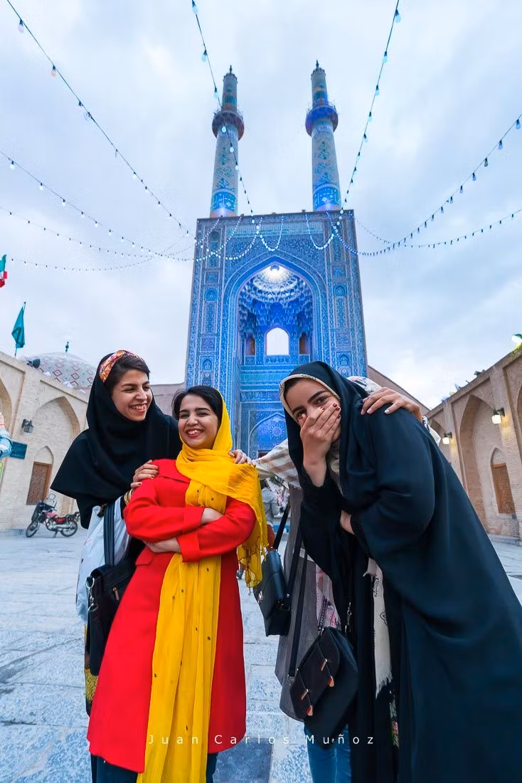 Descubre las 10 sonrisas persas de Irán