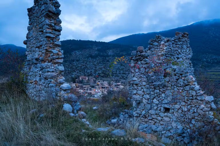 Villa de Gósol desde la Torre del Castillo.