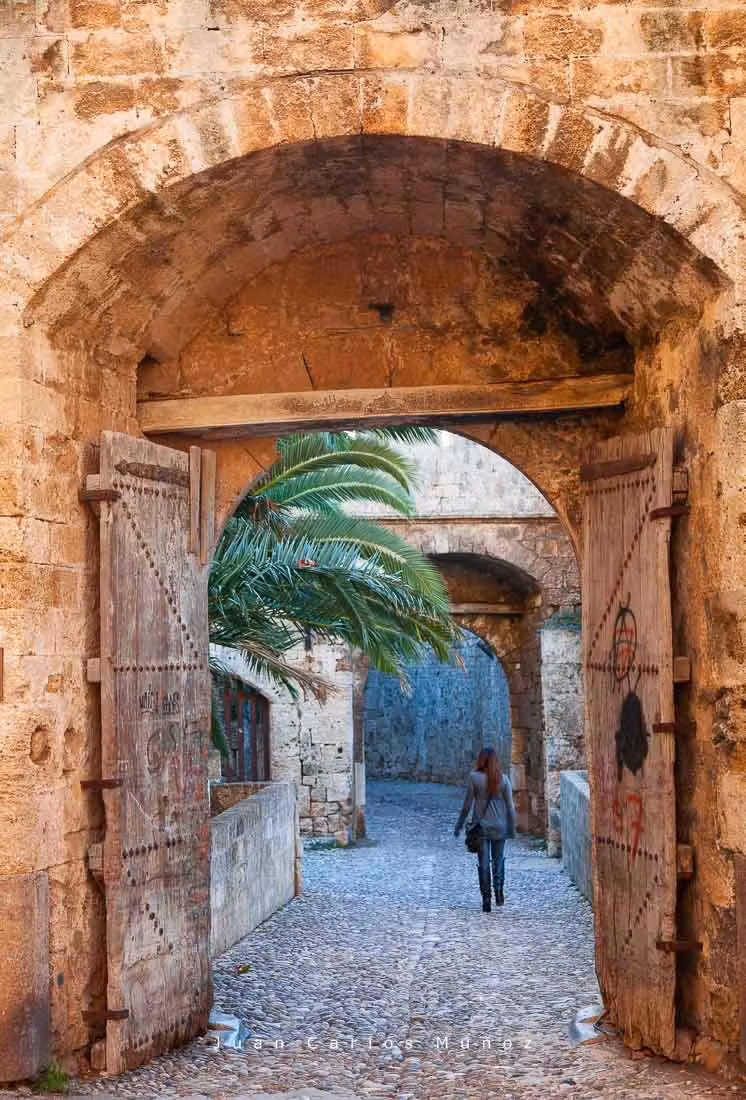 palacio grandes maestres rodas, que ver en rodas
