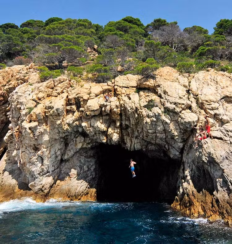 cala bona, cueva, costa brava, tossa de mar