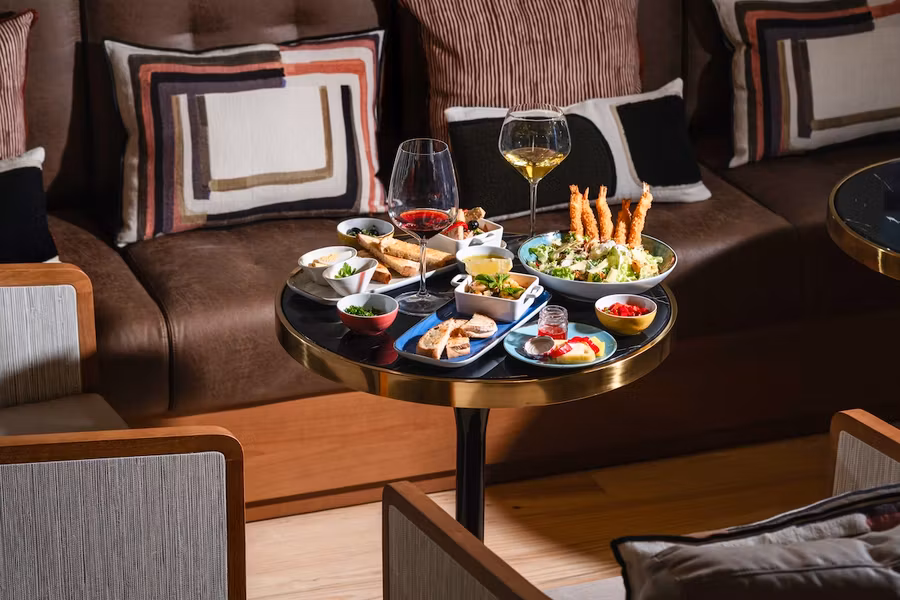 Aperitivos en el restaurante Bruma.