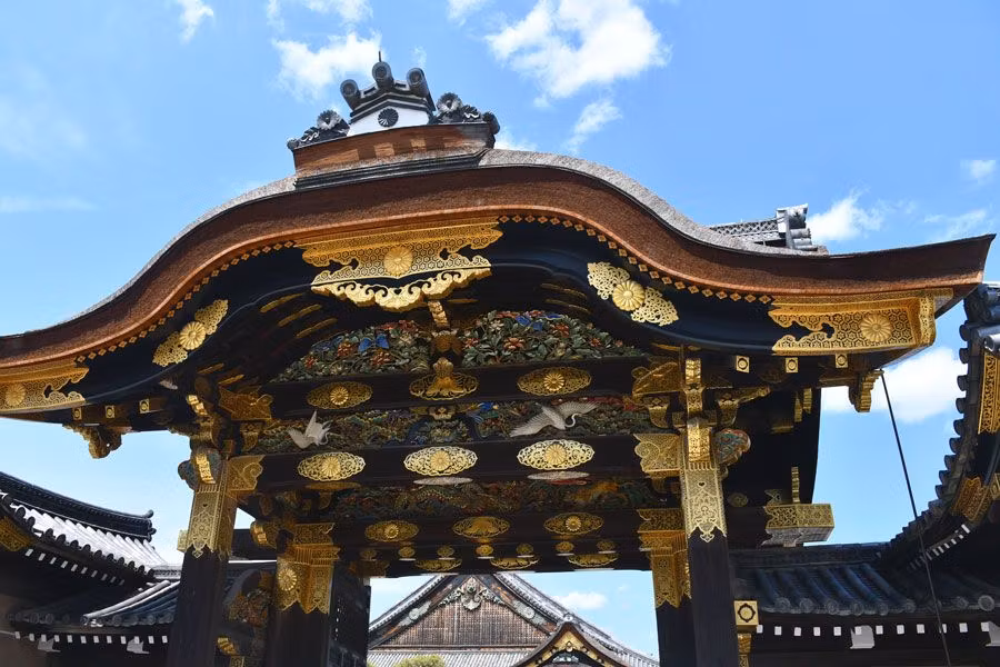 Puerta de entrada del castillo Nijo
