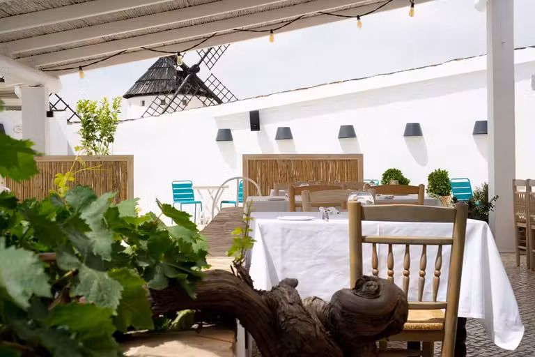 Terraza del restaurante Las Musas, en Campo de Criptana.