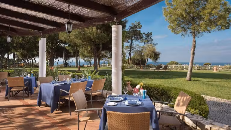 Restaurante O Pescador en el Pine Cliffs Resort