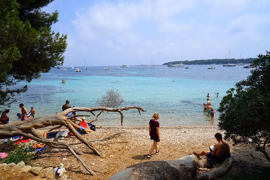 ecomuseo submarino obra de Jason deCaires