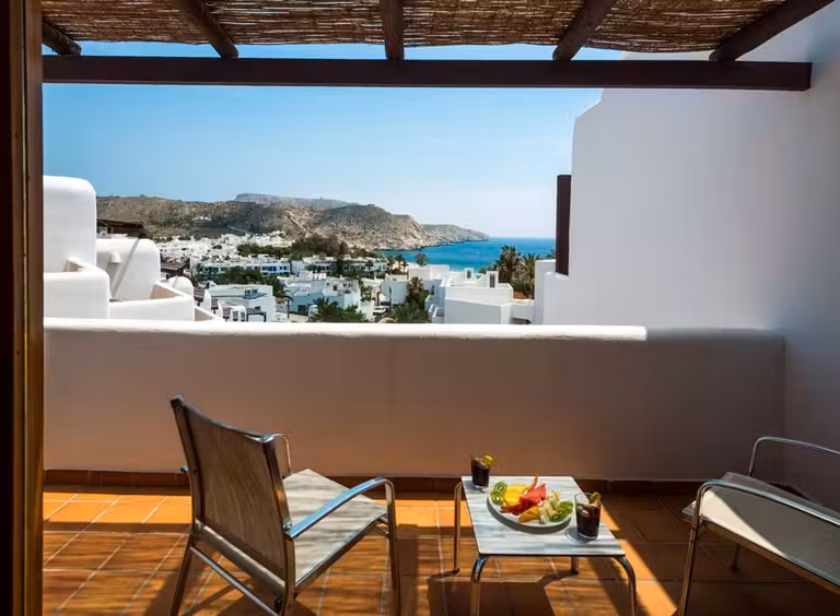 hotel el tio kiko agua amarga