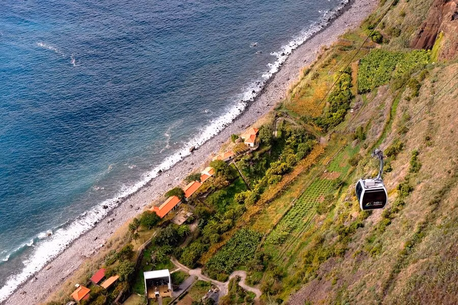 Vista desde el teleférico de Faja dos Padres.