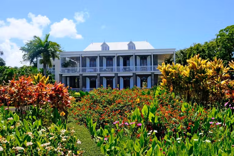 La Hacienda de Bel Ombre, del siglo XIX, alberga hoy en día un restaurante.