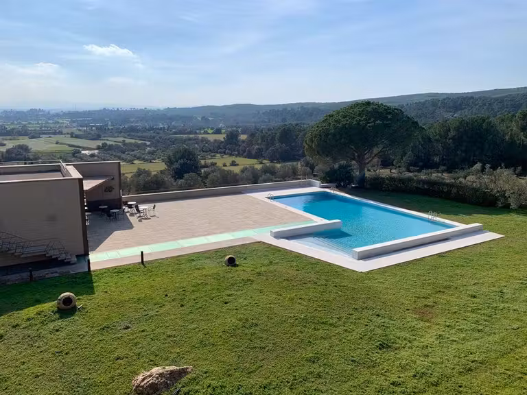 Piscina del hotel Albons