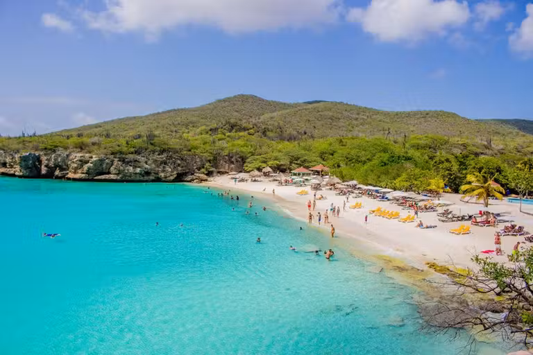 playa en Curazao.