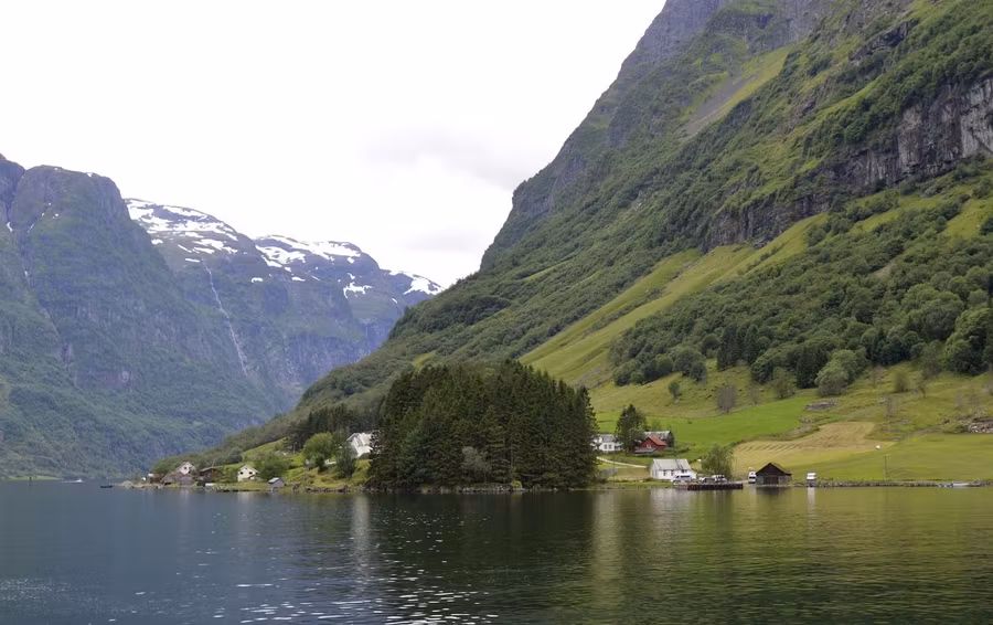 Una extensión recomendable desde Oslo es un crucero por los fiordos noruegos.