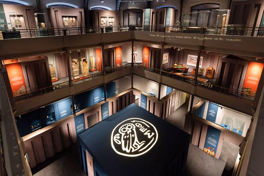 interior de la exposición Hijas del Nilo