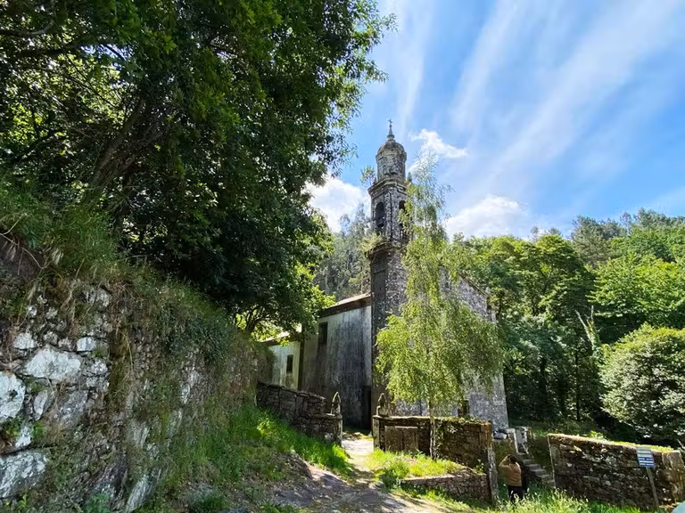 iglesia monasterio de San Xusto de Toxosoutos